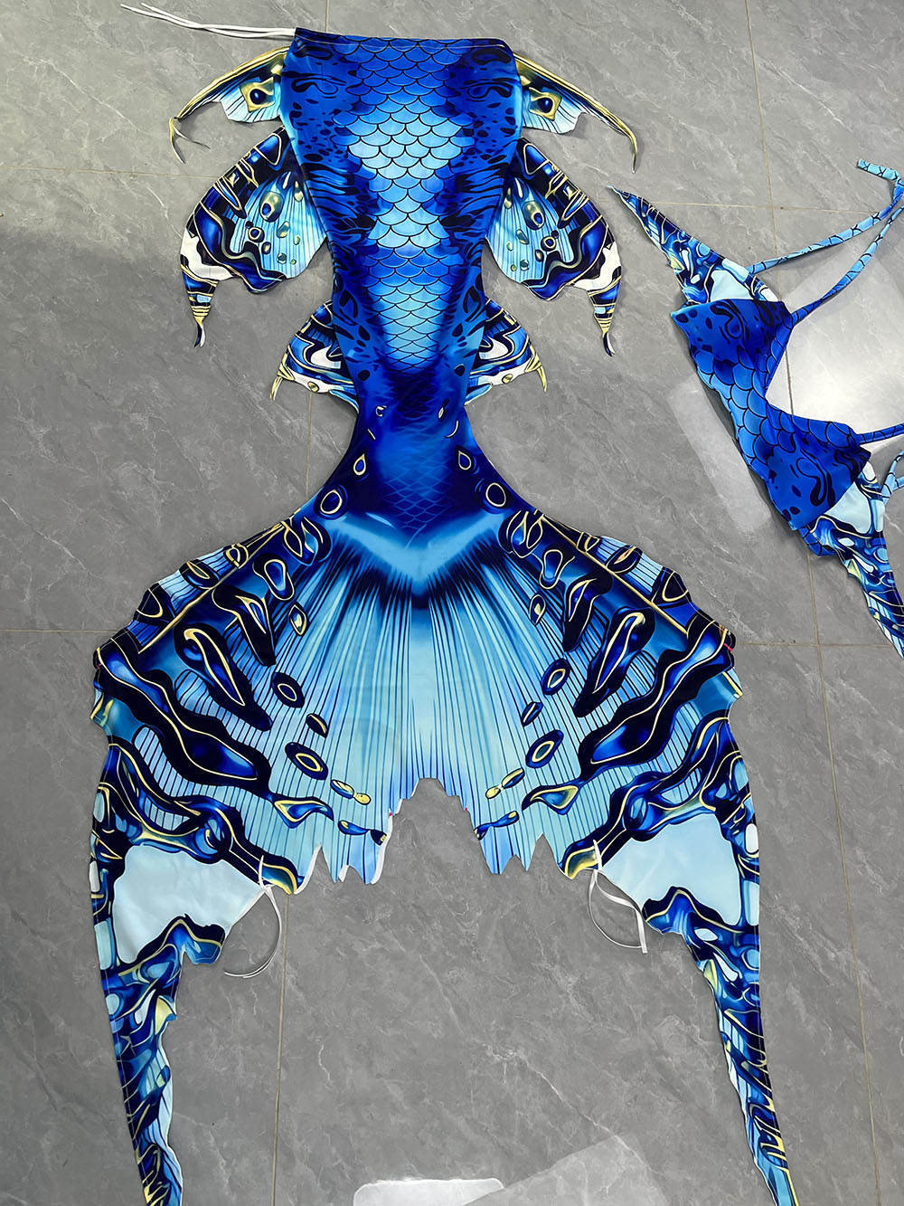 Colorful Dreamy Mermaid Tail A - огляд і ціна Aquarium