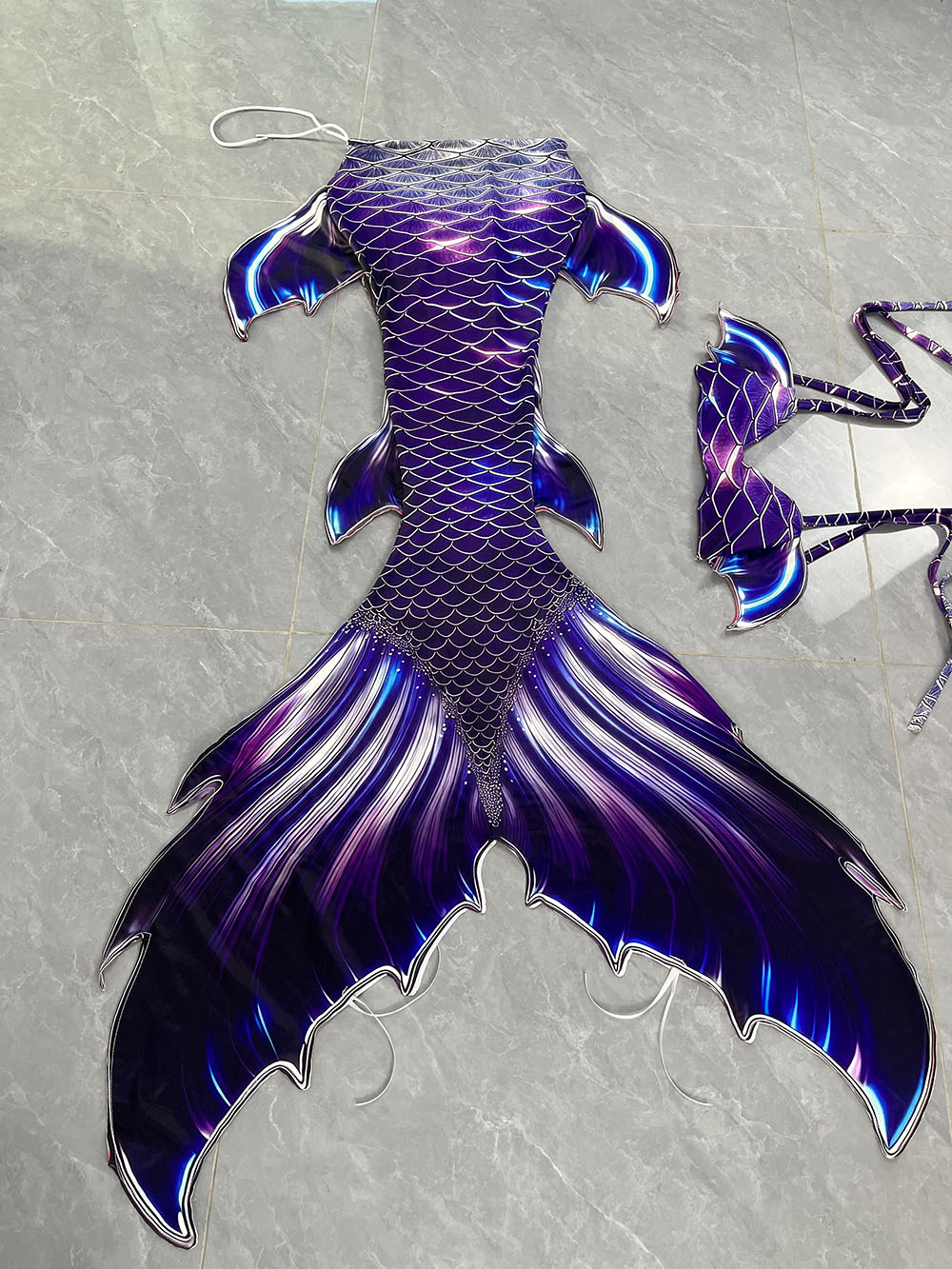 Colorful Dreamy Mermaid Tail A - огляд і ціна Aquarium